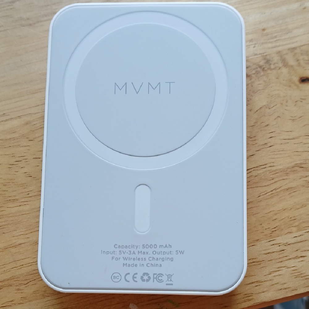 MVMT White Wireless Charger